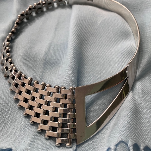 Solid Sterling Silver Collar Necklace - Picture 8 of 9